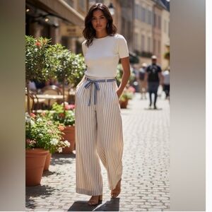 Free People Buckle Back Striped Cotton Pants
High Rise Wide Leg Casual Size 2